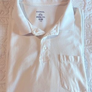 Men’s pullover shirt with pocket.